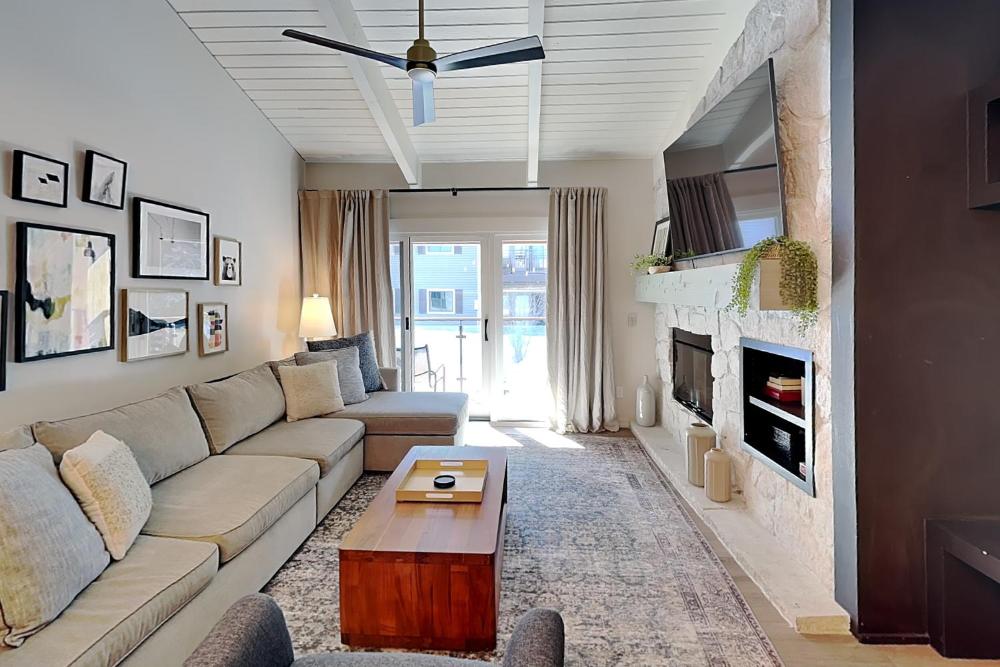 Timberline Condominiums 1 Bedroom plus Loft Premier Unit B3G